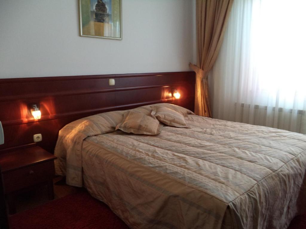 Hotel Dva Bisera Lagadin Szoba fotó