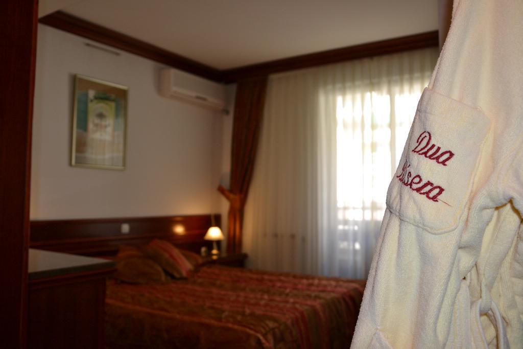 Hotel Dva Bisera Lagadin Kültér fotó