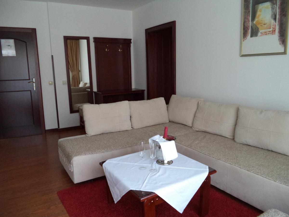 Hotel Dva Bisera Lagadin Szoba fotó